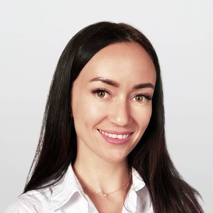 Лилия Лирола